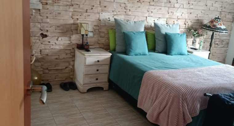 2 pisos totalmente reformados con garaje y piscina
